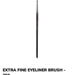 Make up for ever extra fine eyeliner brush 250
